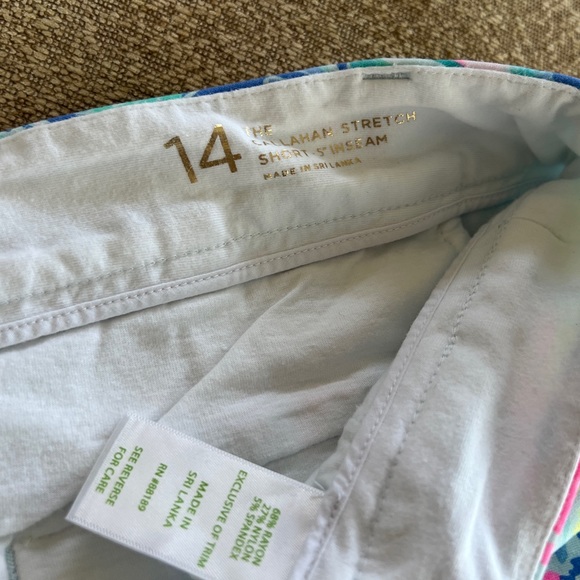 Lilly Pulitzer Shorts Mermaid Cove HTF! - Picture 4 of 4